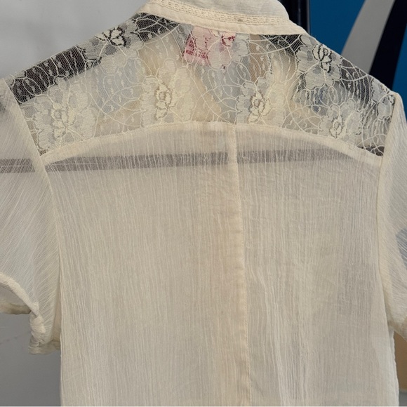 Fire Los Angeles Ivory Lace Blouse - Picture 8 of 13
